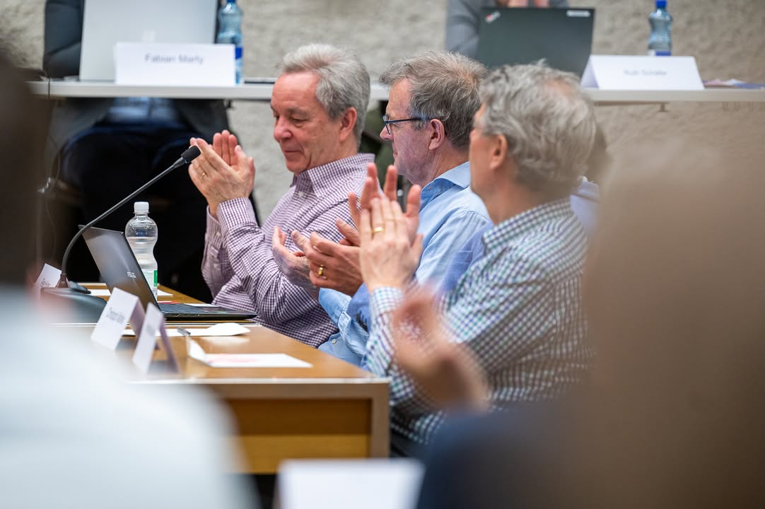 481288965_992665556379130_64435817043548