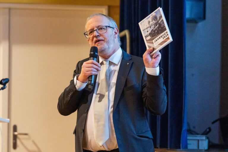 📖🎉 Das neue Wädenswiler Jahrbuch ist da 🎉📖 
Am Mitt …