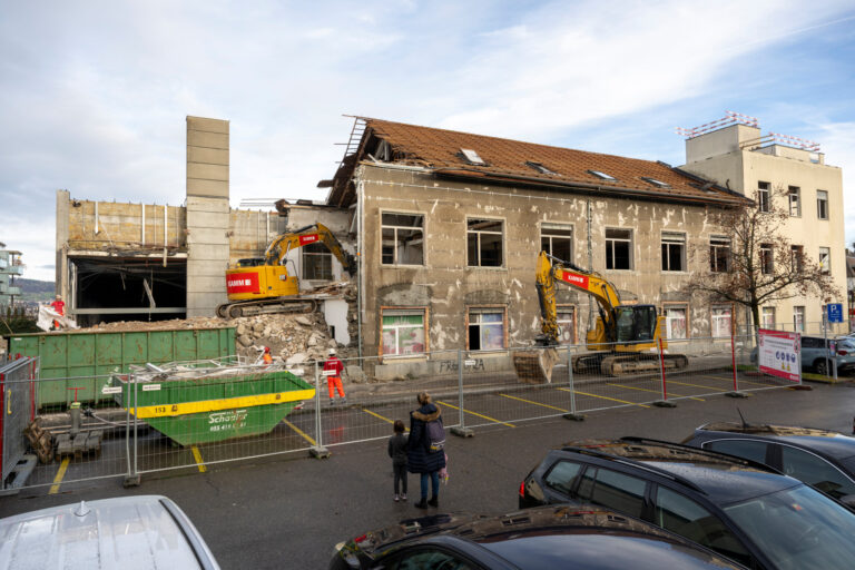 «Di alt Fabrik»: Bauarbeiten auf dem Gessner-Areal sorgen für V …