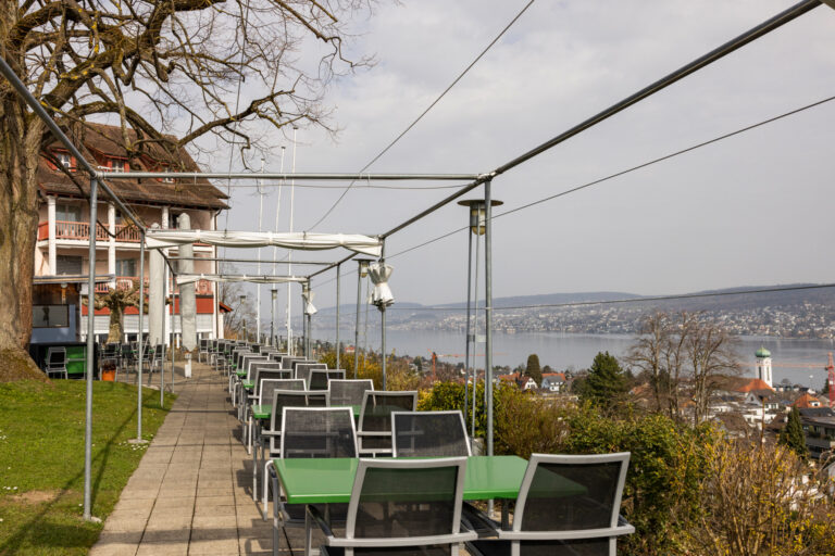 Restaurant Etzliberg, Thalwil: Klassiker mit grandioser Aussicht a …