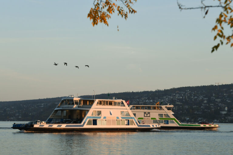 Auf dem Zürichsee: Zürichsee-Fähre wechselt auf Sommerfahrplan