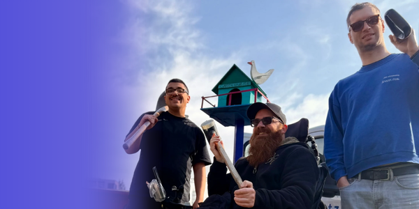 Fliegen helfen – vom Rollstuhl aus.