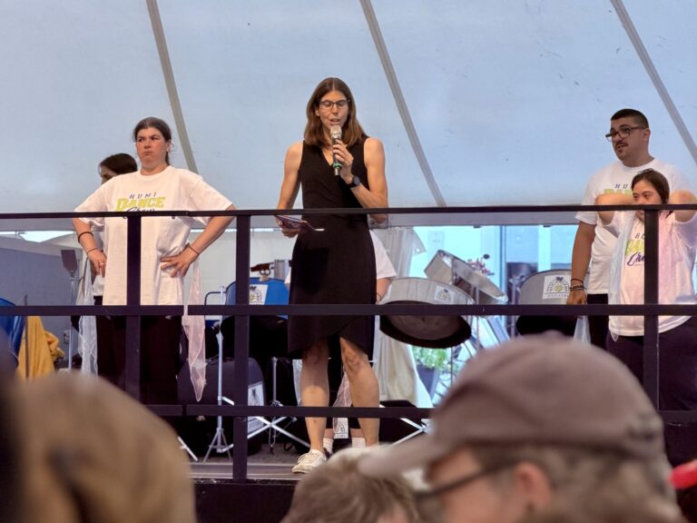 Humanitas bewegt den Dorfplatz Horgen